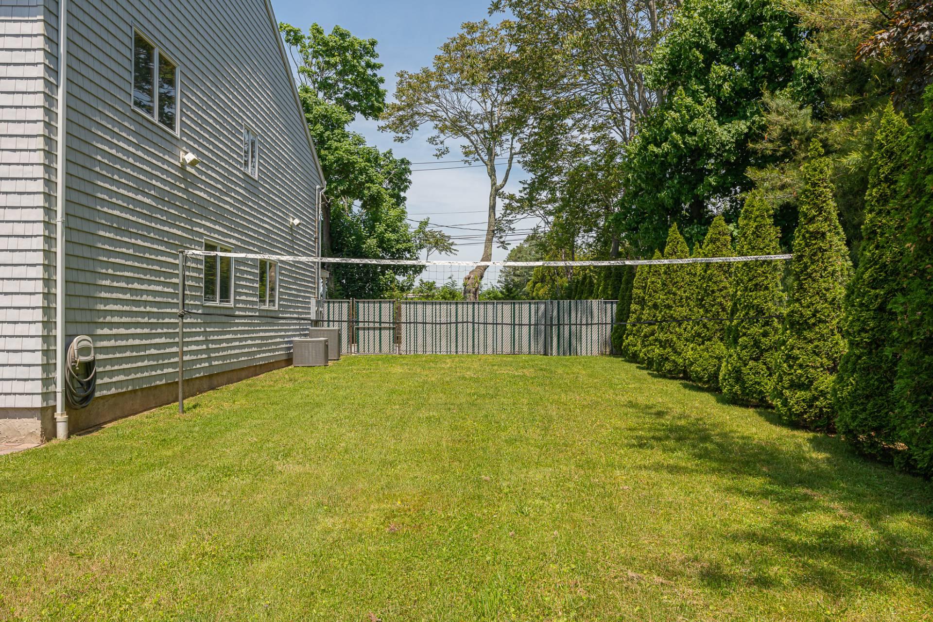 80 Hubbard Lane, Southampton, NY 11968