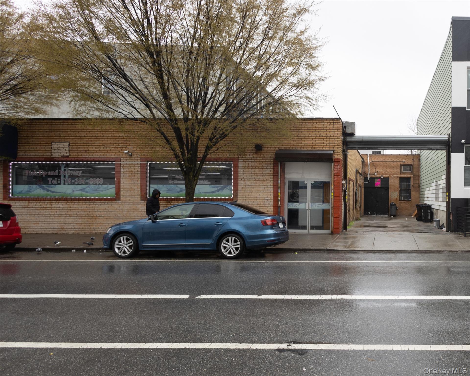 877-879-881-883-885 Wyckoff Ave, Ridgewood, NY 11385