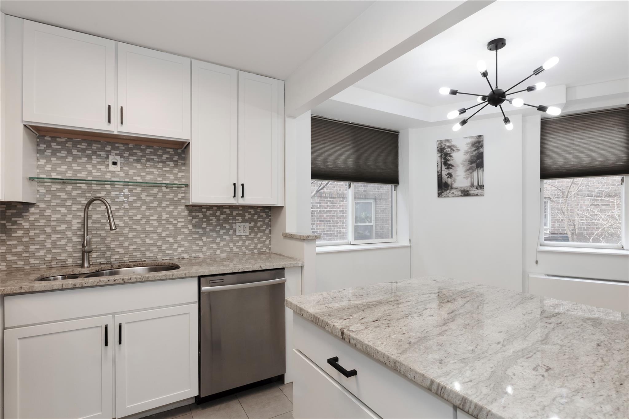 116-11 Curzon Road # 1B, Kew Gardens, NY 11418