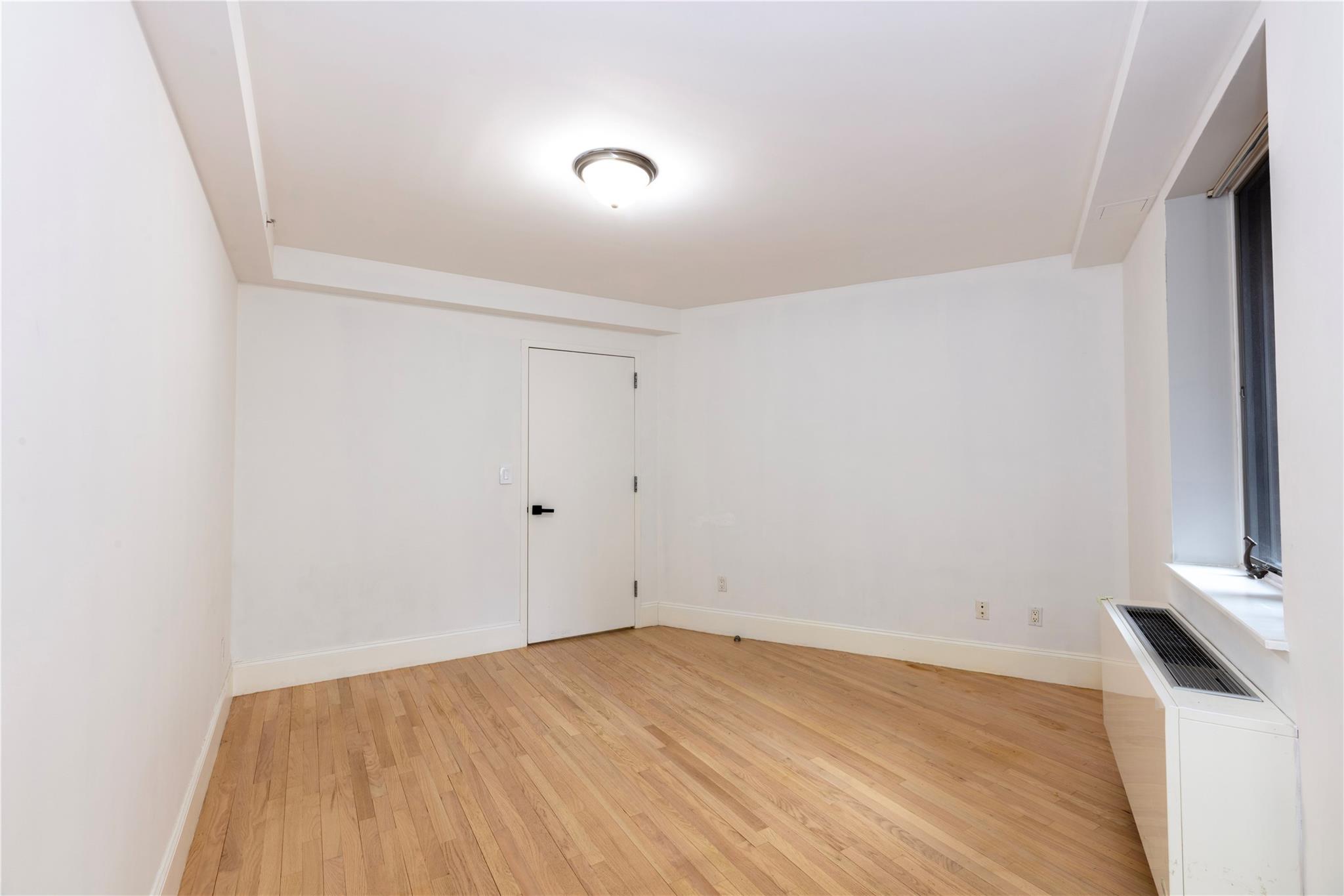 116-11 Curzon Road # 1B, Kew Gardens, NY 11418