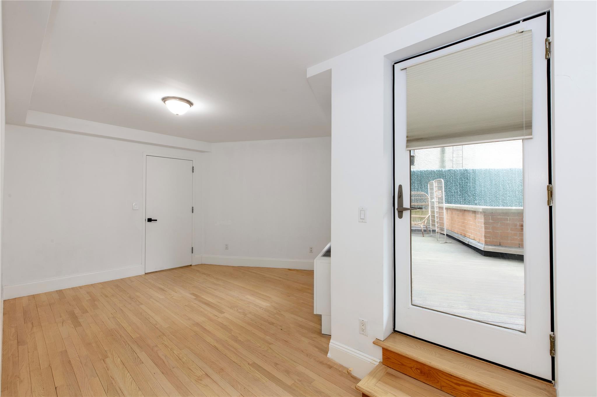 116-11 Curzon Road # 1B, Kew Gardens, NY 11418