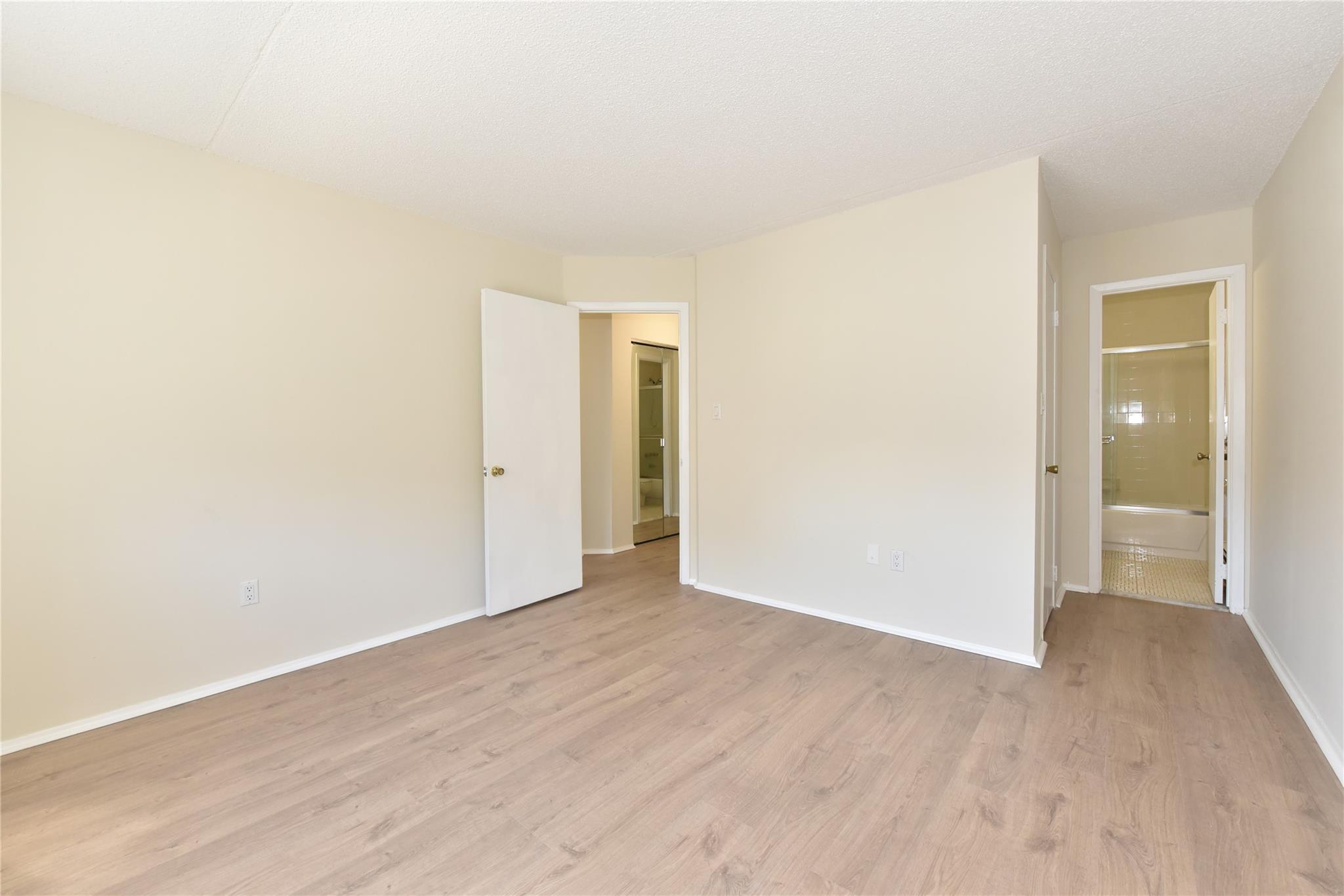 25-56 120th Street # 2C, Flushing, NY 11354