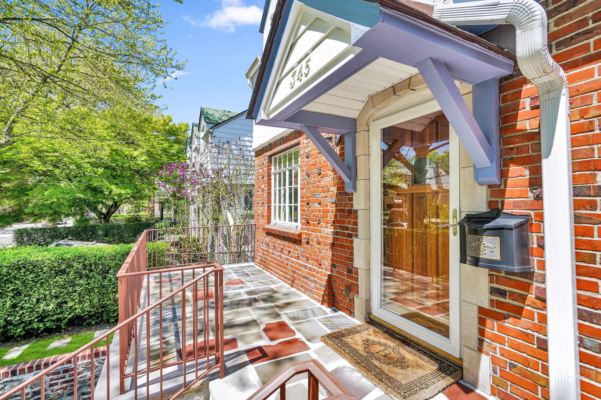345 E Grand Street, Mount Vernon, NY 10552