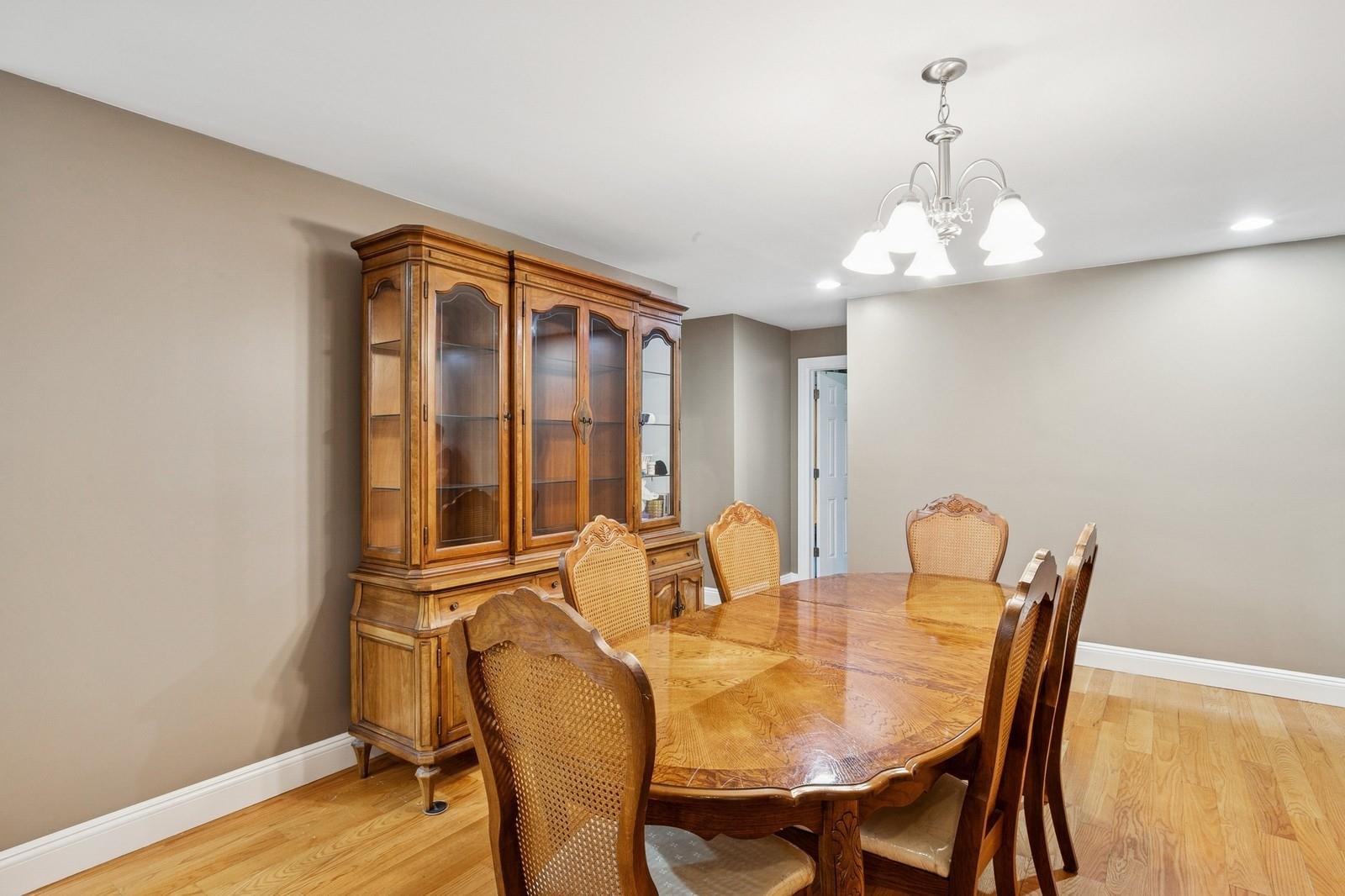 1926 Midlane Road, Muttontown, NY 11791