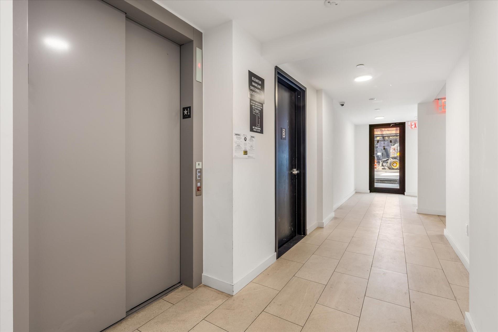12-20 Astoria Blvd, Astoria, NY 11102