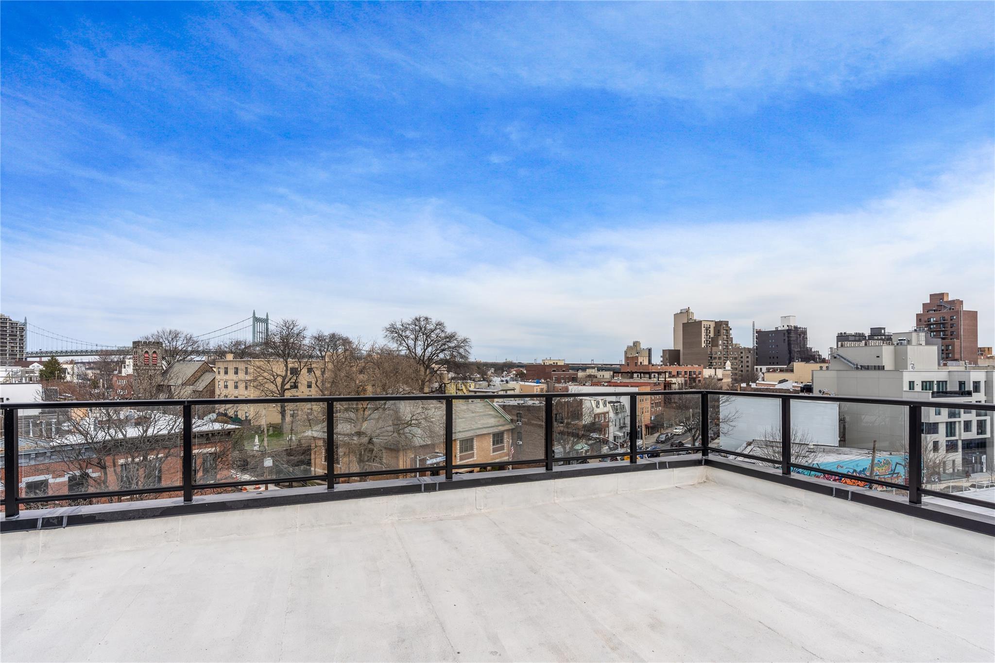 12-20 Astoria Blvd, Astoria, NY 11102