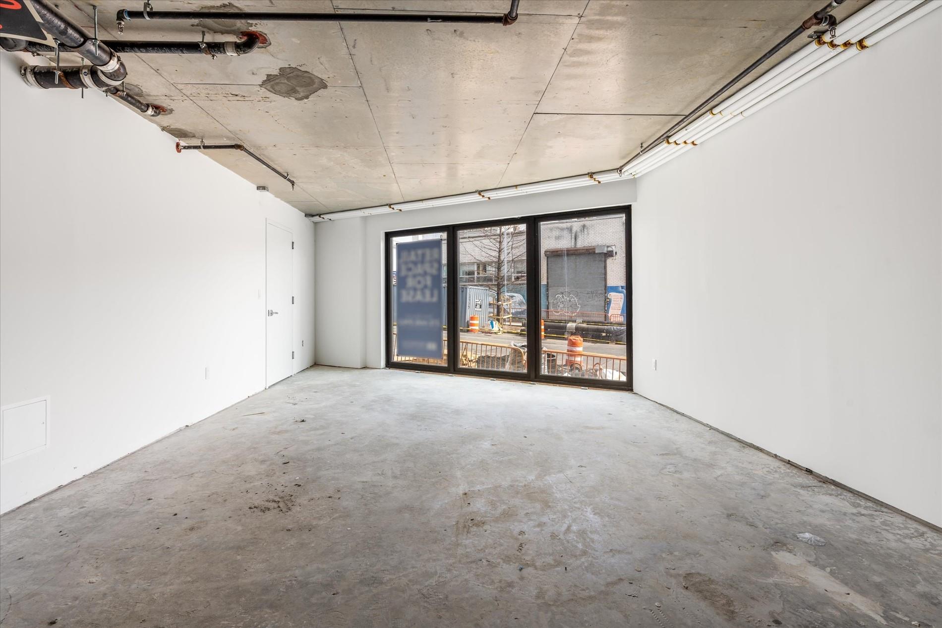 12-20 Astoria Blvd, Astoria, NY 11102