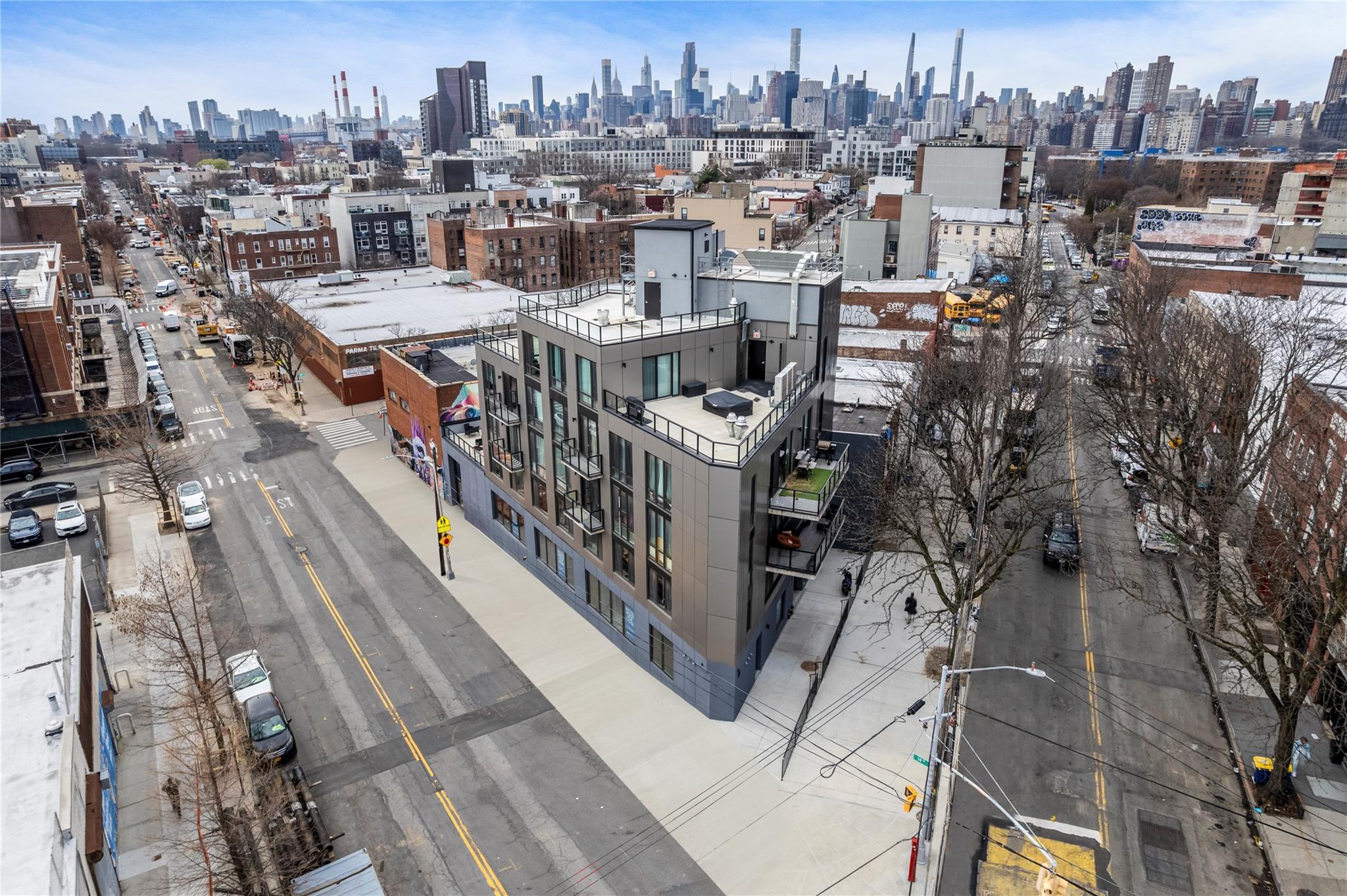 12-20 Astoria Blvd, Astoria, NY 11102