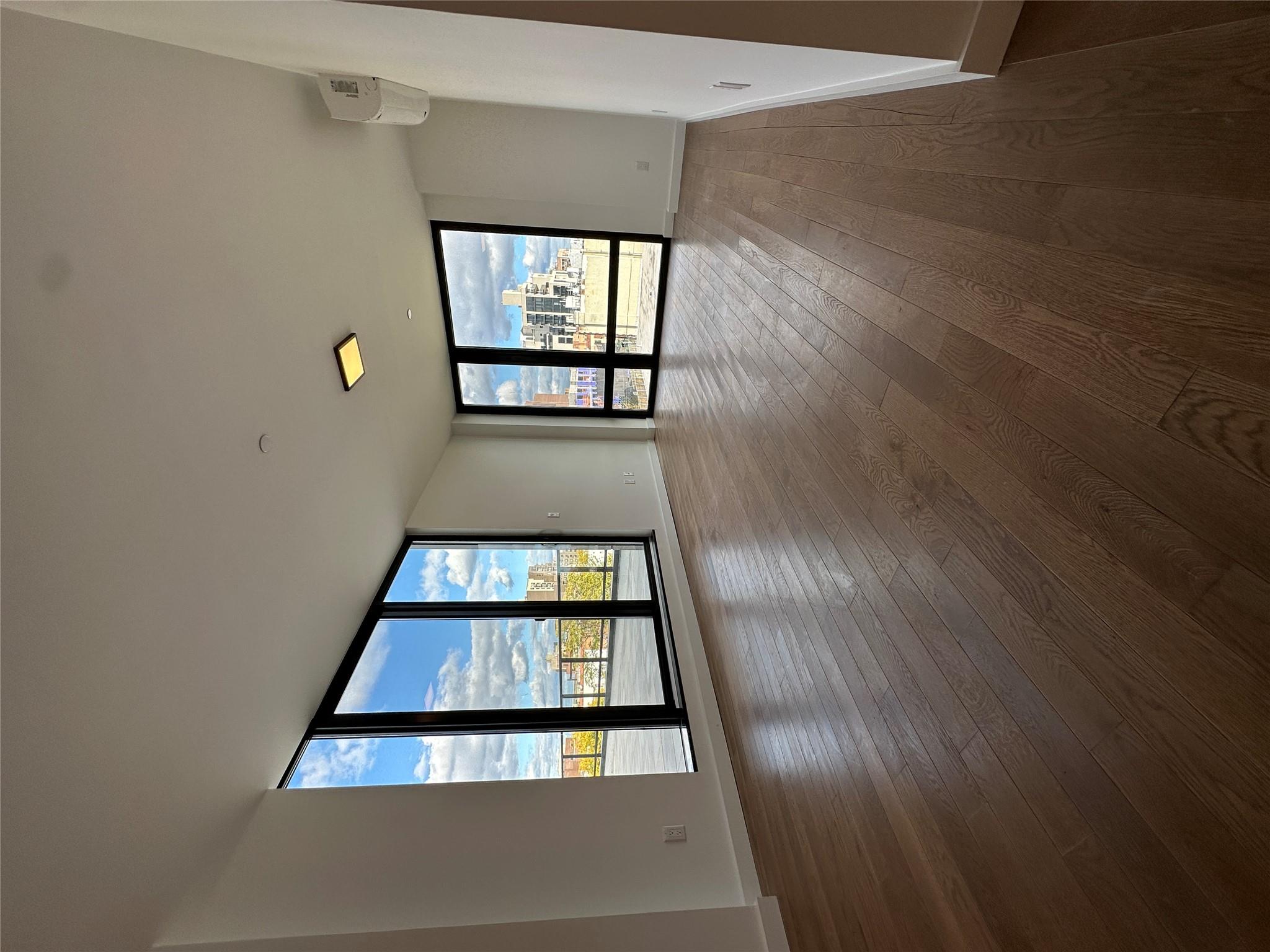 12-20 Astoria Blvd, Astoria, NY 11102