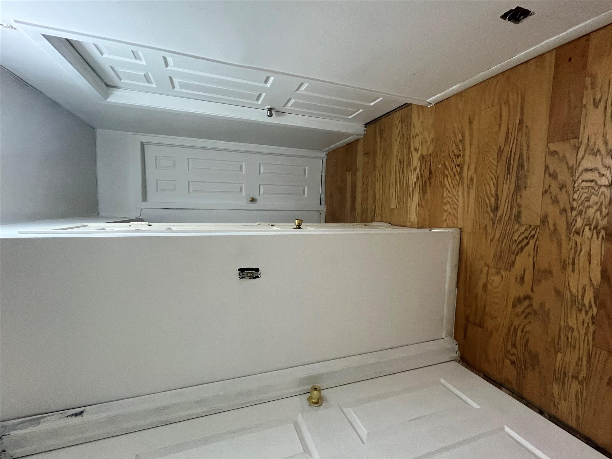 5 B Hemlock Drive # 101, Bay Shore, NY 11706