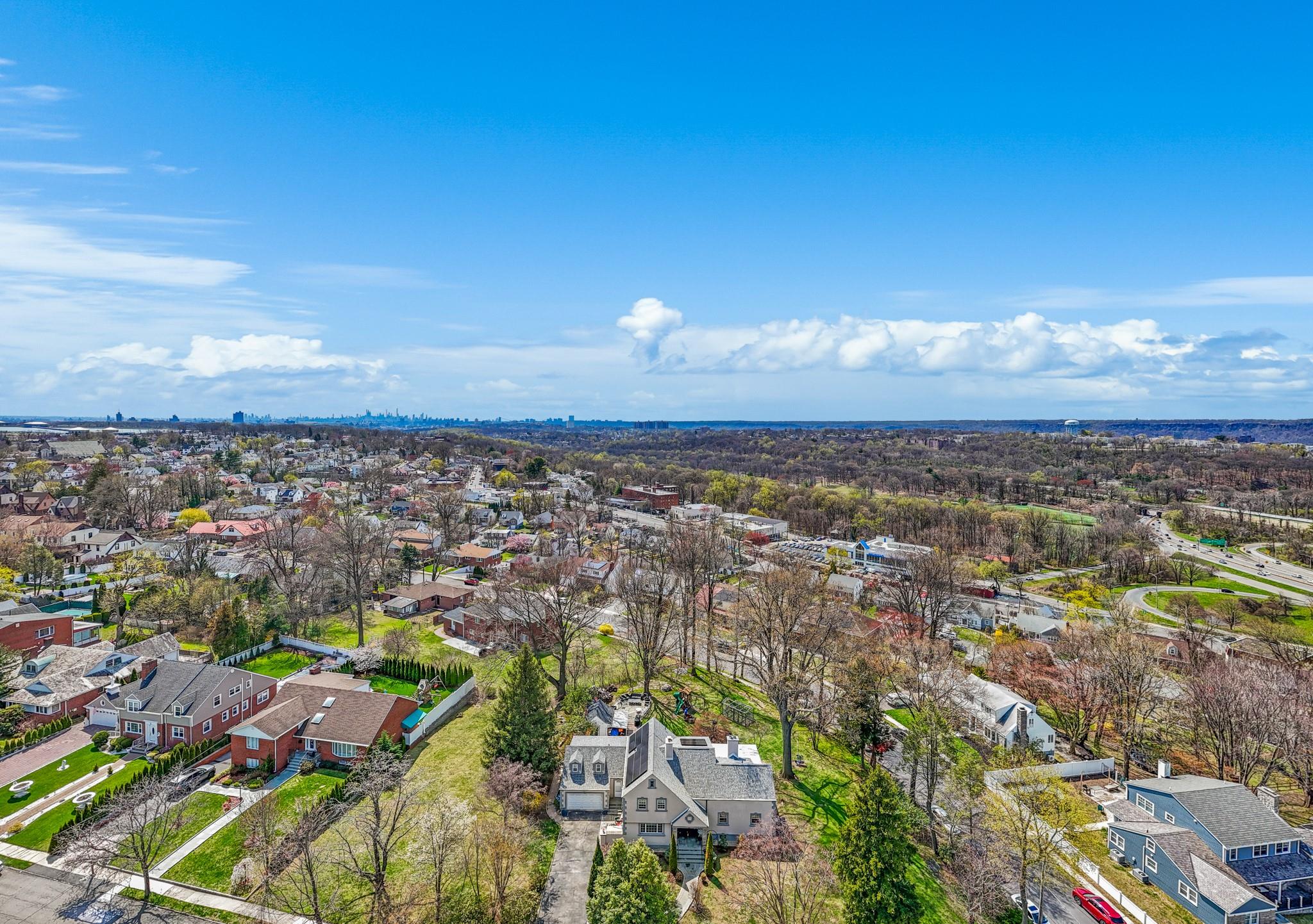 191 Dunwoodie Street, Yonkers, NY 10704