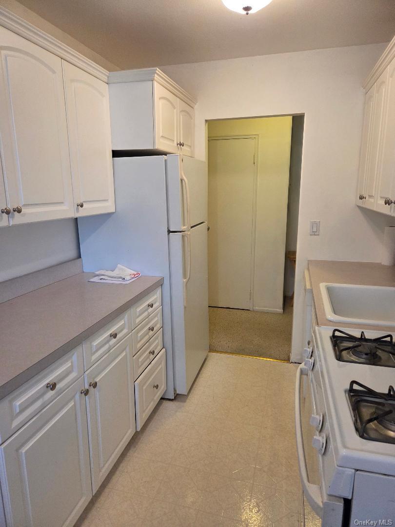 460 Old Town # 6N, Port Jefferson Station, NY 11776