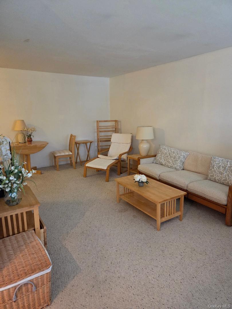 460 Old Town # 6N, Port Jefferson Station, NY 11776