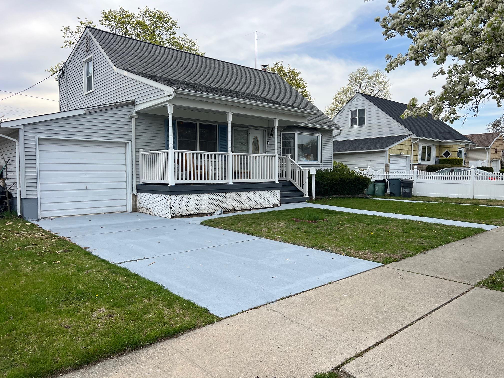 1963 central Drive N, East Meadow, NY 11554