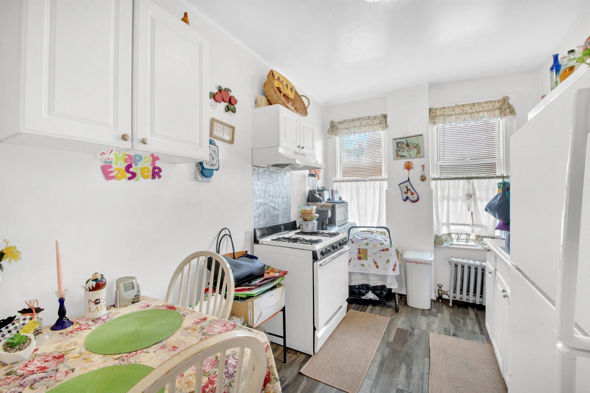 95-03 Cresskill Place, Jamaica, NY 11435