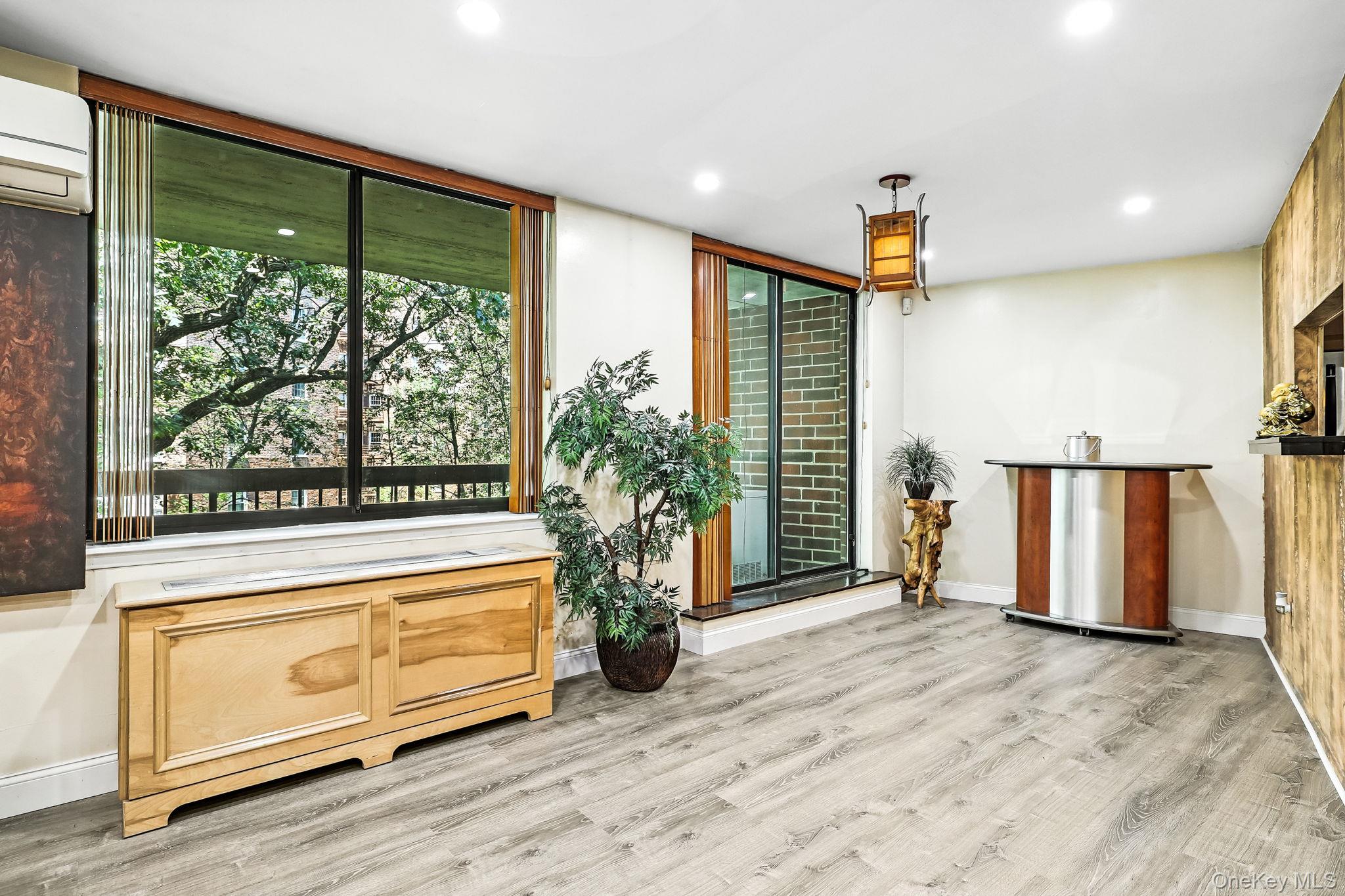 1374 Midland Avenue # PH9, Bronxville, NY 10708