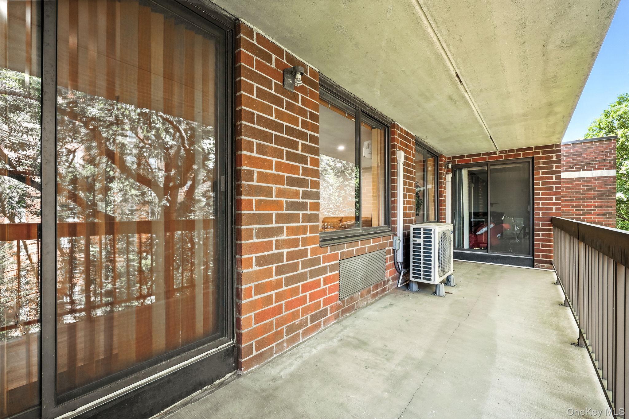 1374 Midland Avenue # PH9, Bronxville, NY 10708