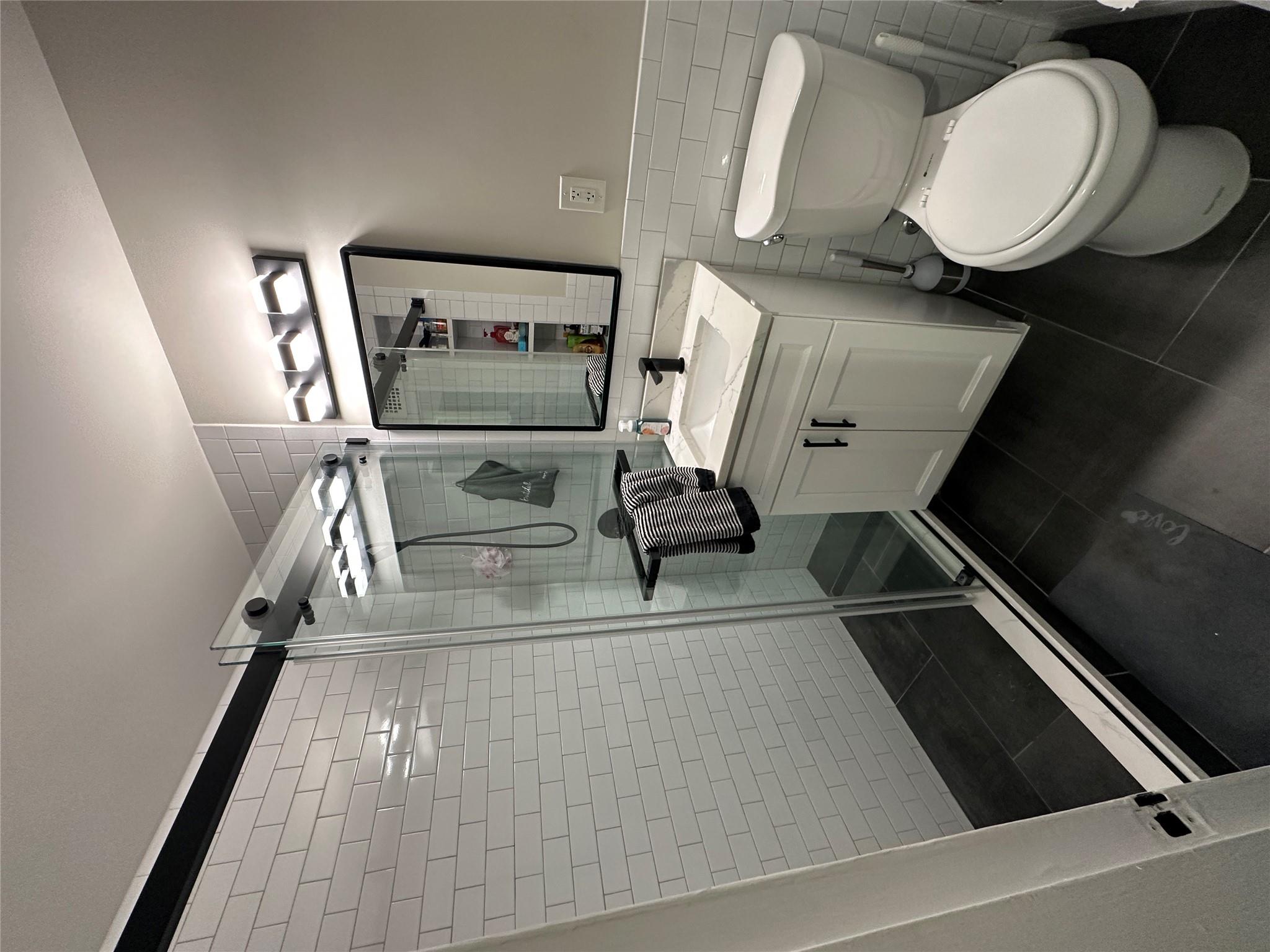 241-20 Northern Boulevard # 1M, Douglaston, NY 11362