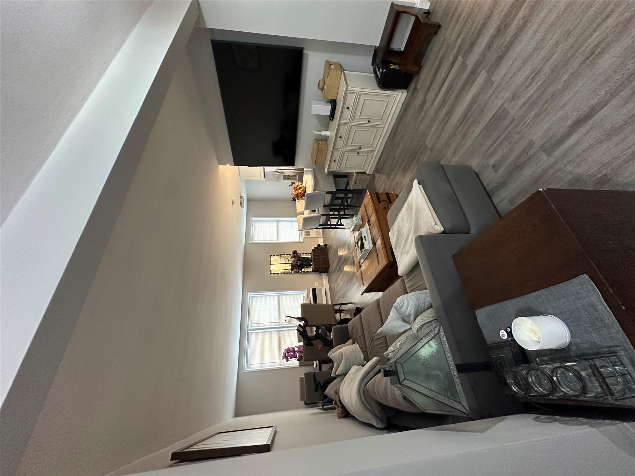 241-20 Northern Boulevard # 1M, Douglaston, NY 11362