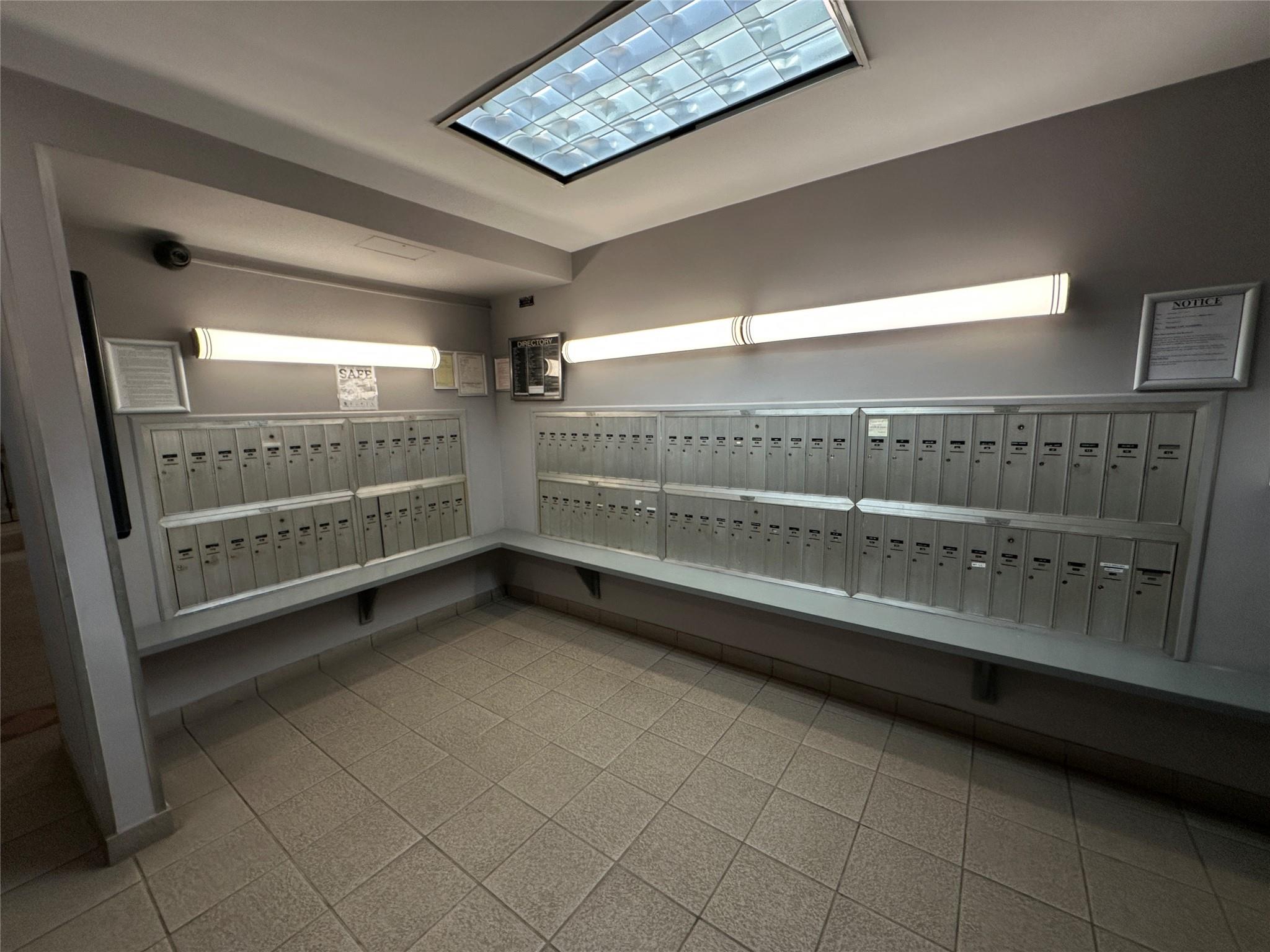 241-20 Northern Boulevard # 1M, Douglaston, NY 11362