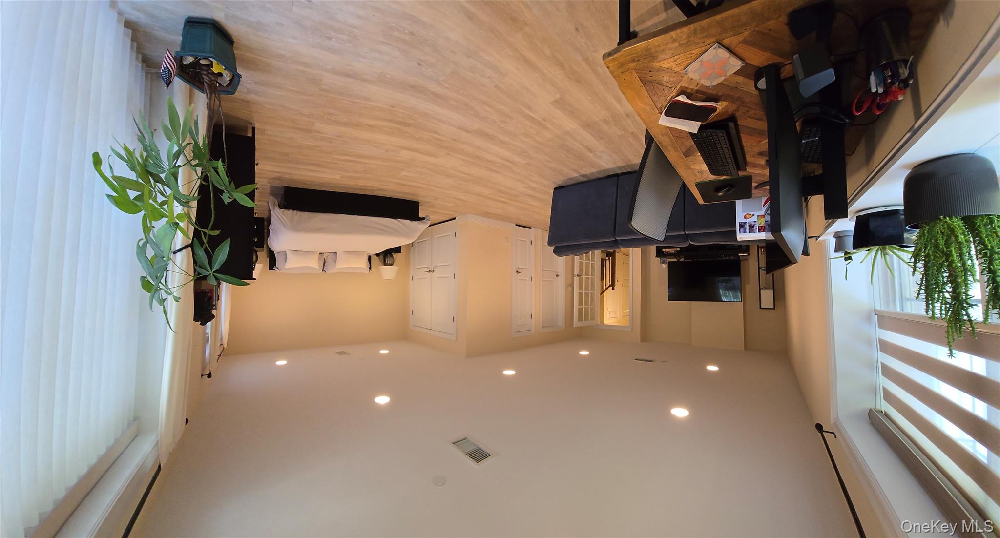 337 Park Crescent, College Point, NY 11356