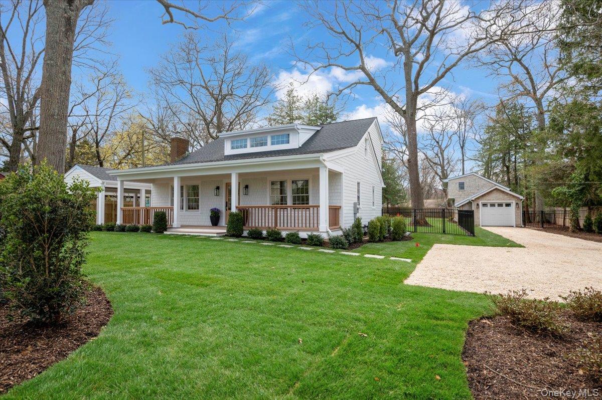 1000 Washington Drive, Centerport, NY 11721