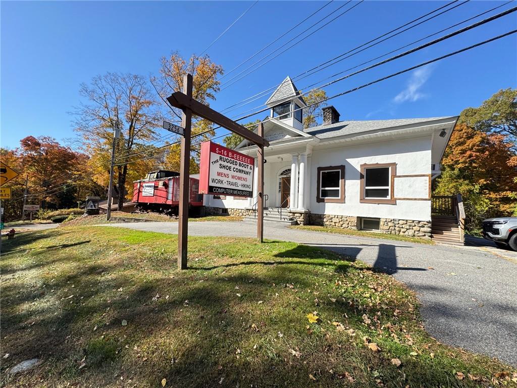 3256-3258 Main Street E, Mohegan Lake, NY 10547
