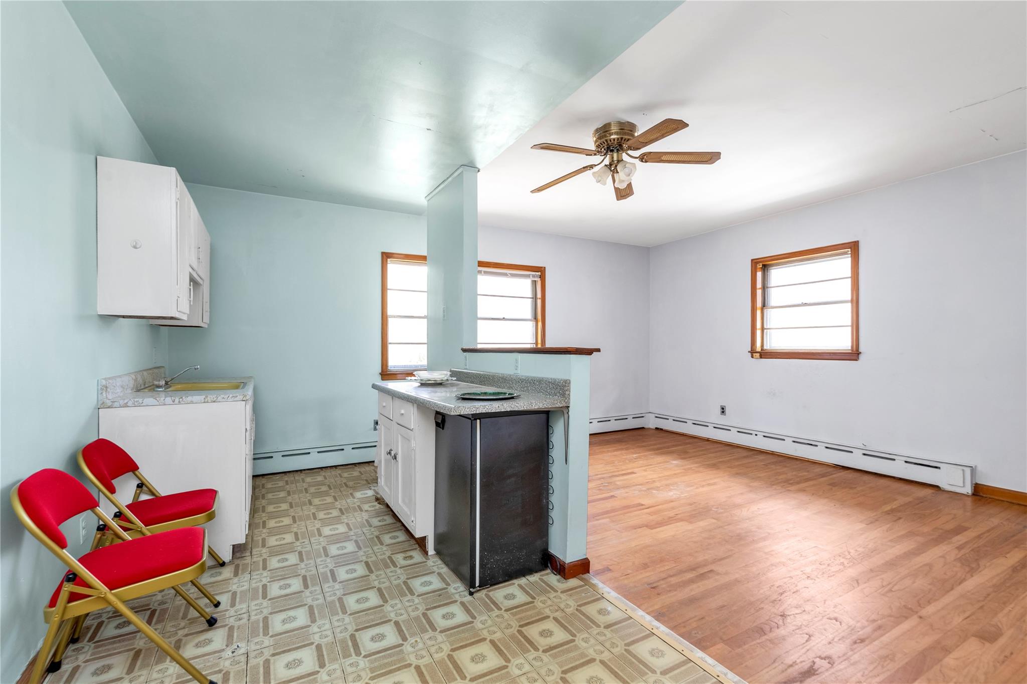 420 Old Country Road, Melville, NY 11747