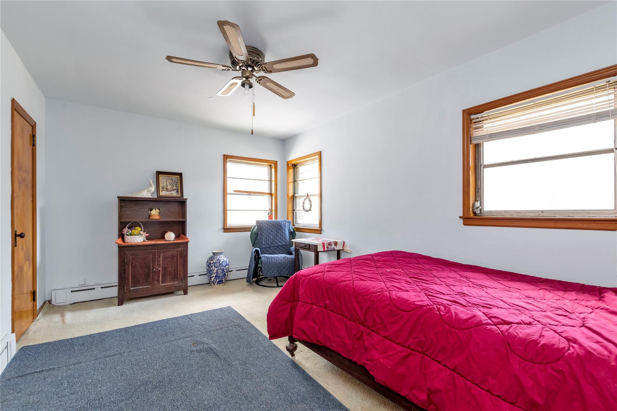 420 Old Country Road, Melville, NY 11747