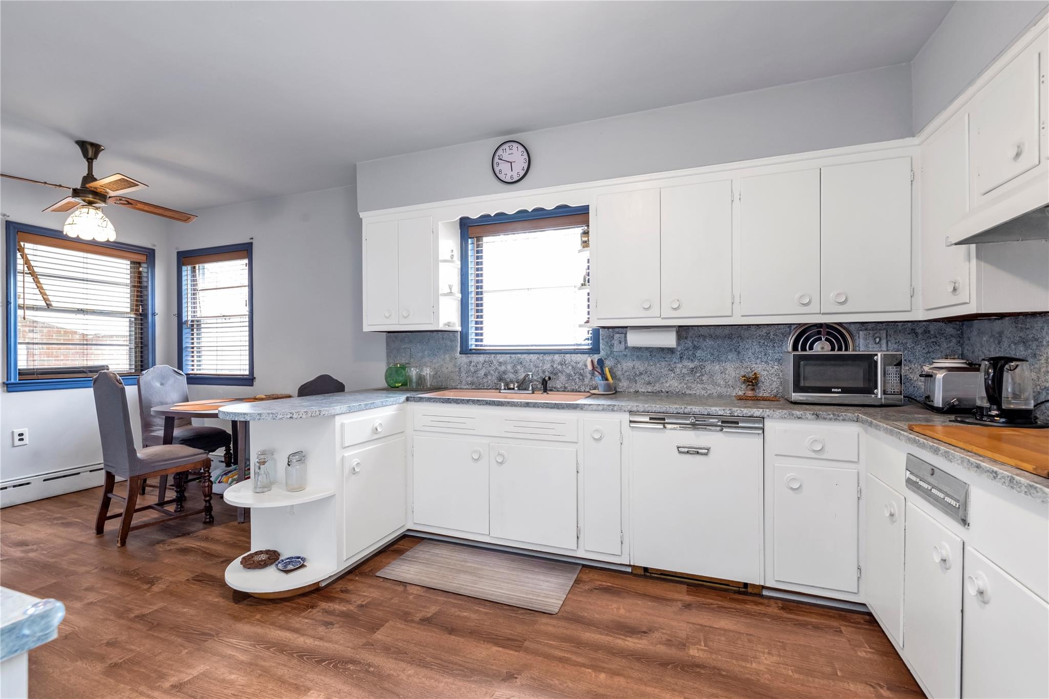 420 Old Country Road, Melville, NY 11747