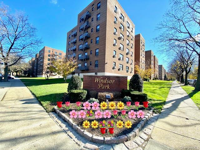 75-08 Bell Boulevard # 2J, Bayside, NY 11364