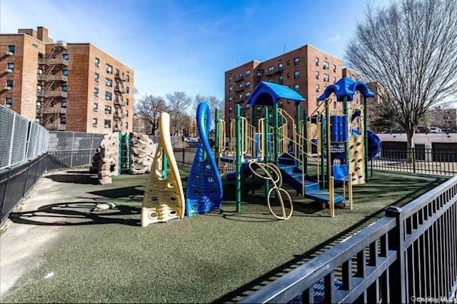 75-08 Bell Boulevard # 2J, Bayside, NY 11364