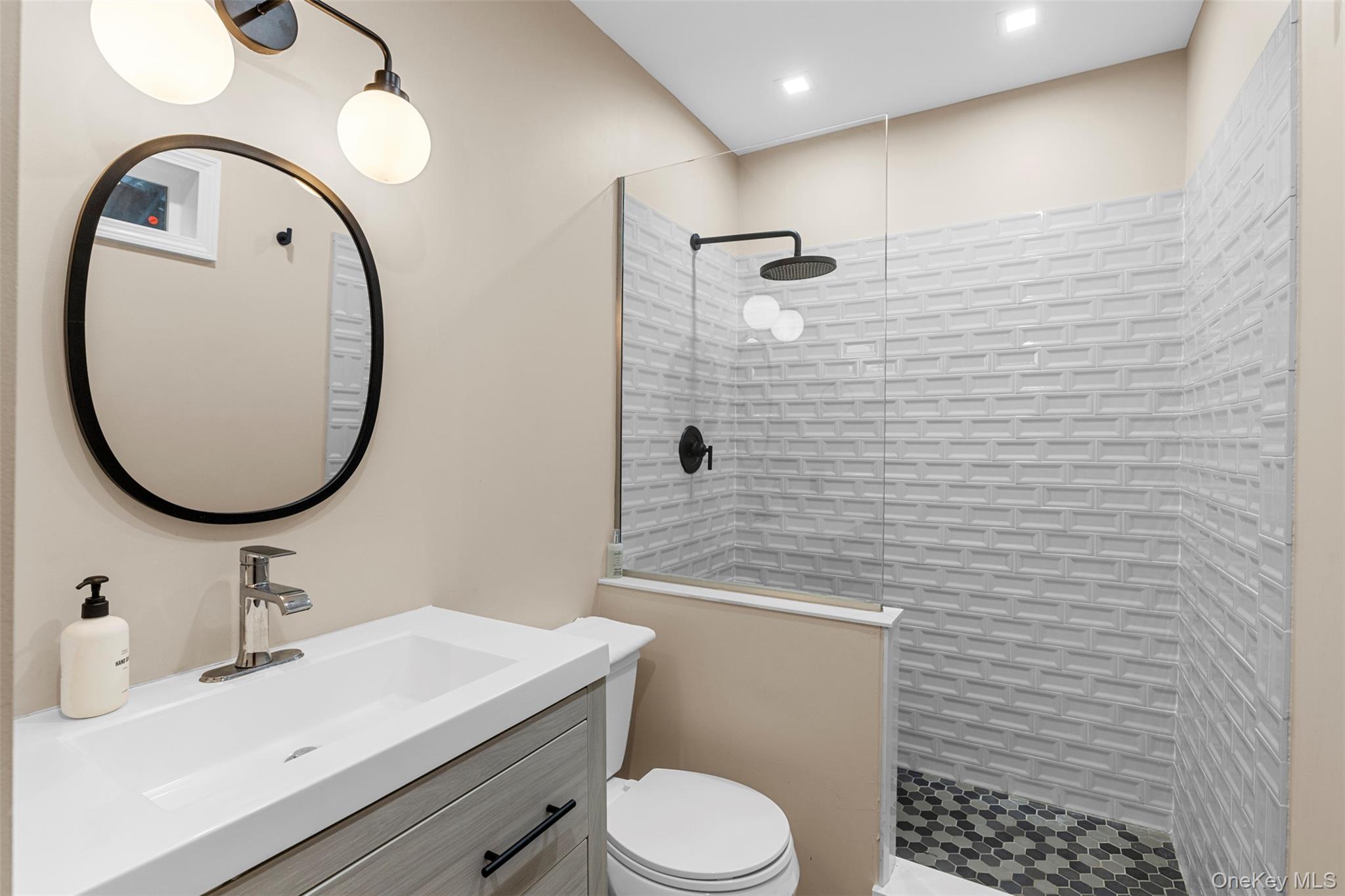 40 Maxs Place, Hurley, NY 12401