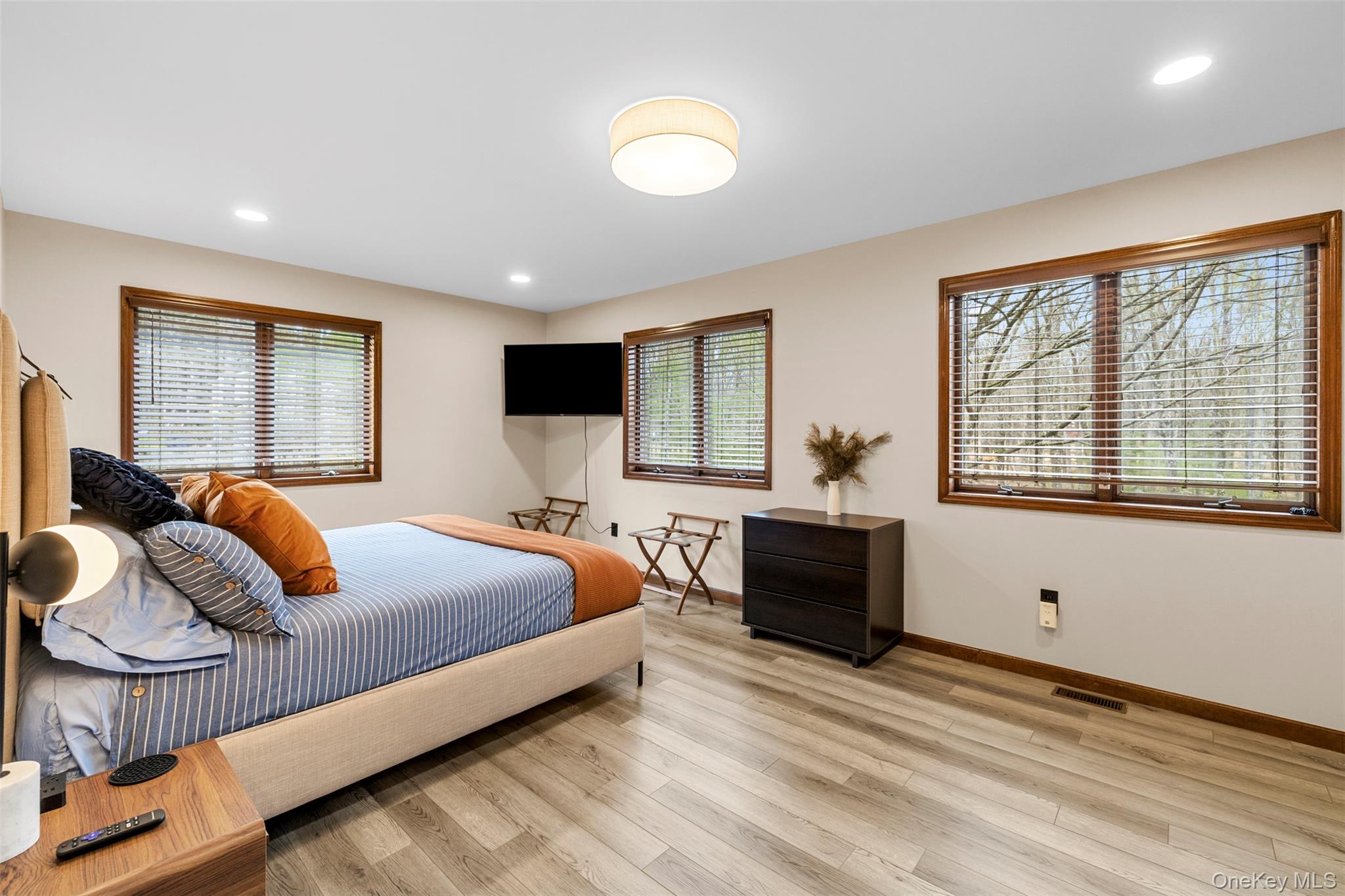 40 Maxs Place, Hurley, NY 12401