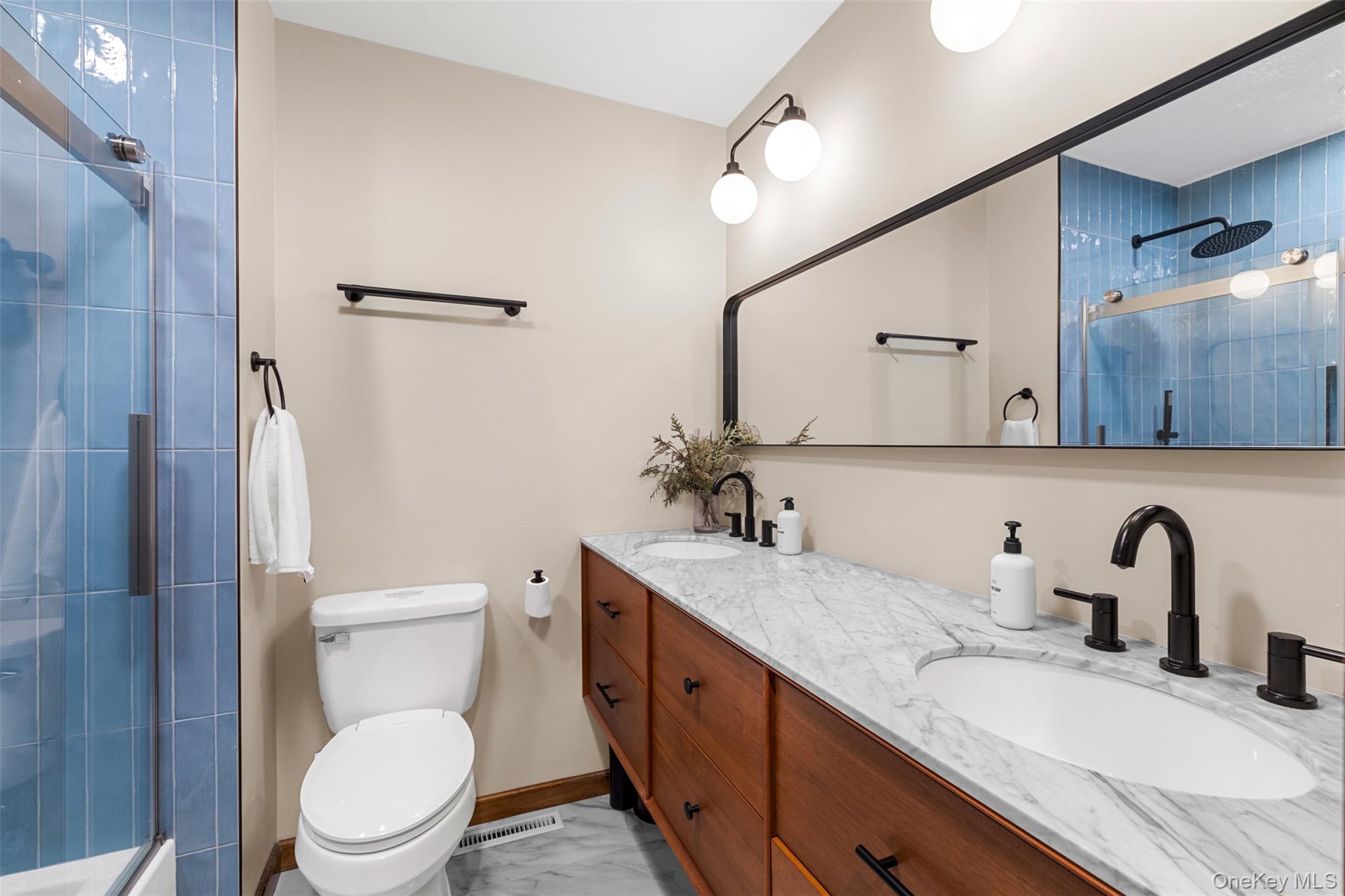 40 Maxs Place, Hurley, NY 12401