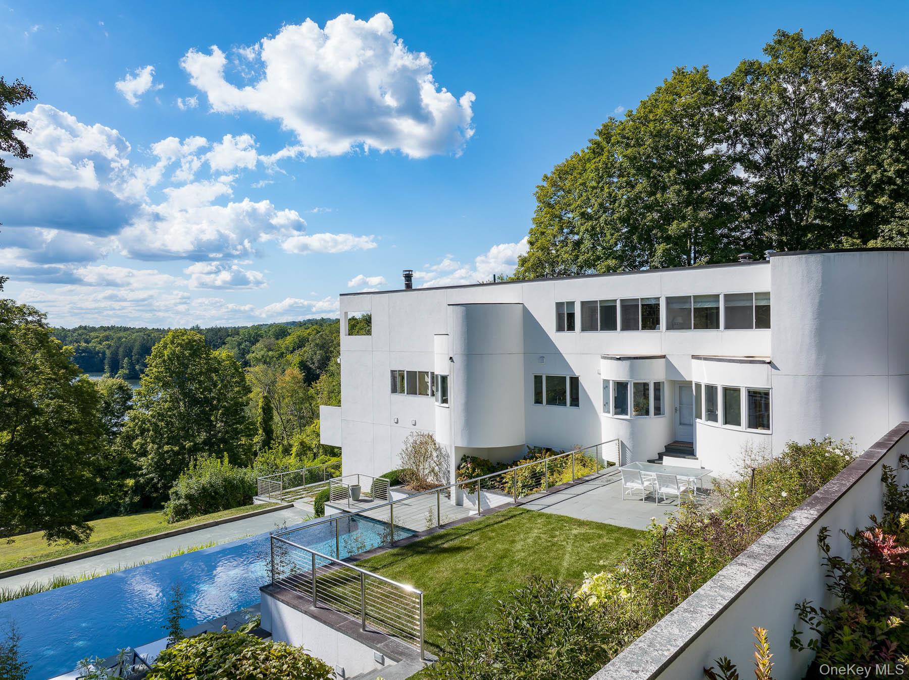 7 East Lake Drive, Katonah, NY 10536