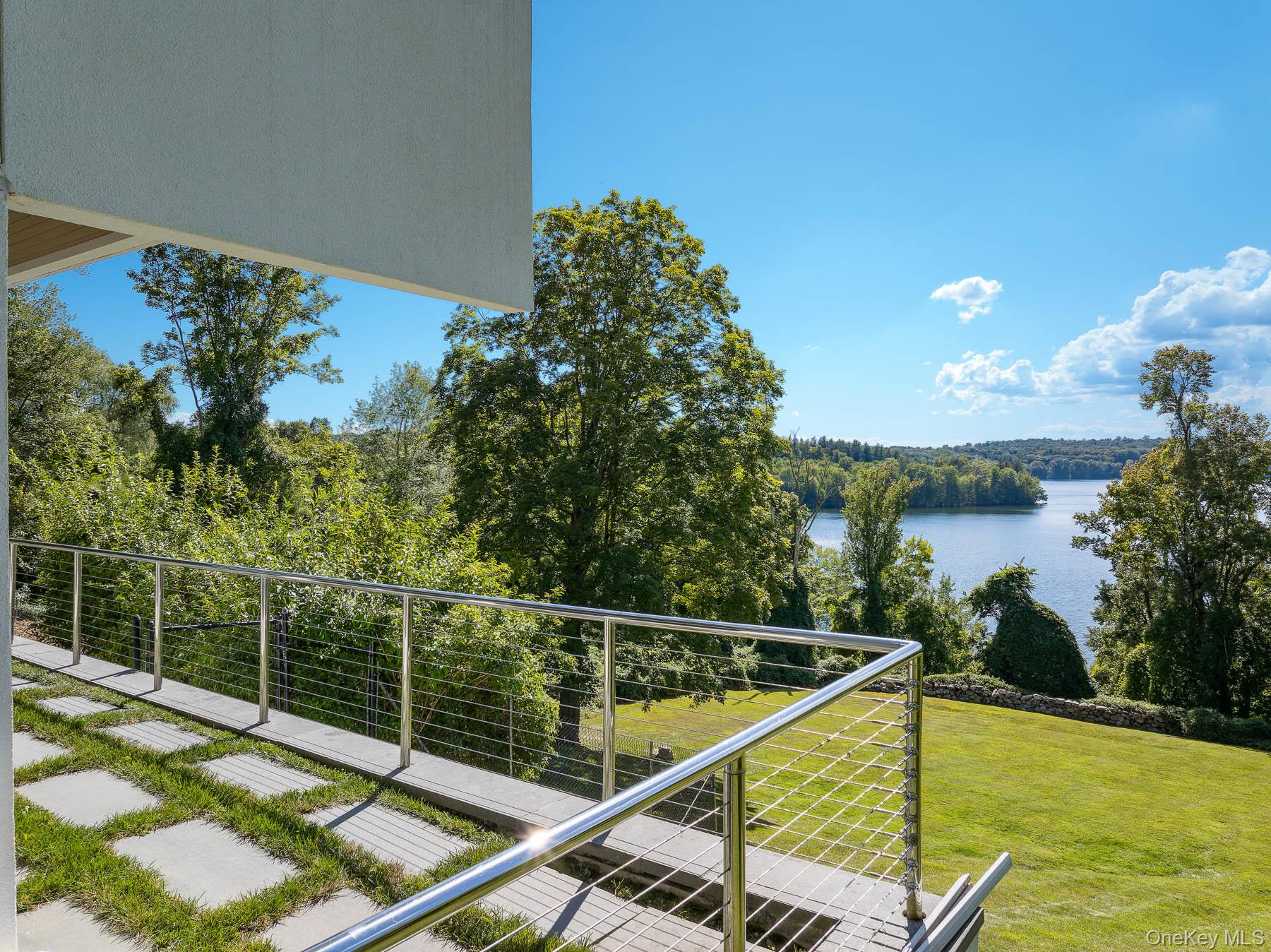 7 East Lake Drive, Katonah, NY 10536