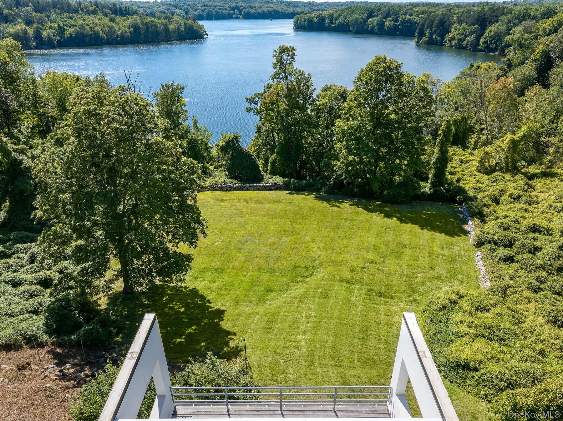 7 East Lake Drive, Katonah, NY 10536