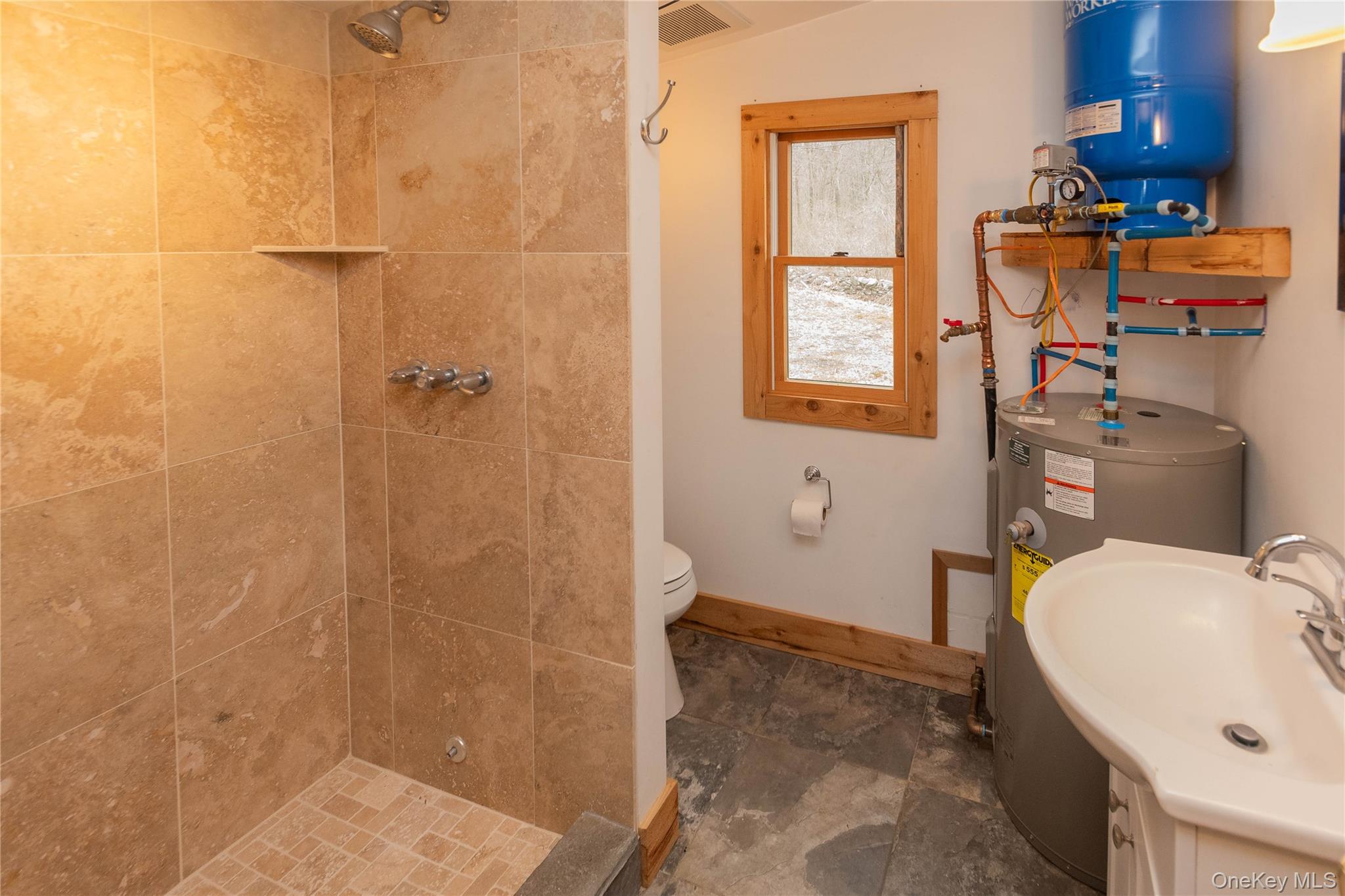 39 Willow Lane, Clinton Corners, NY 12514