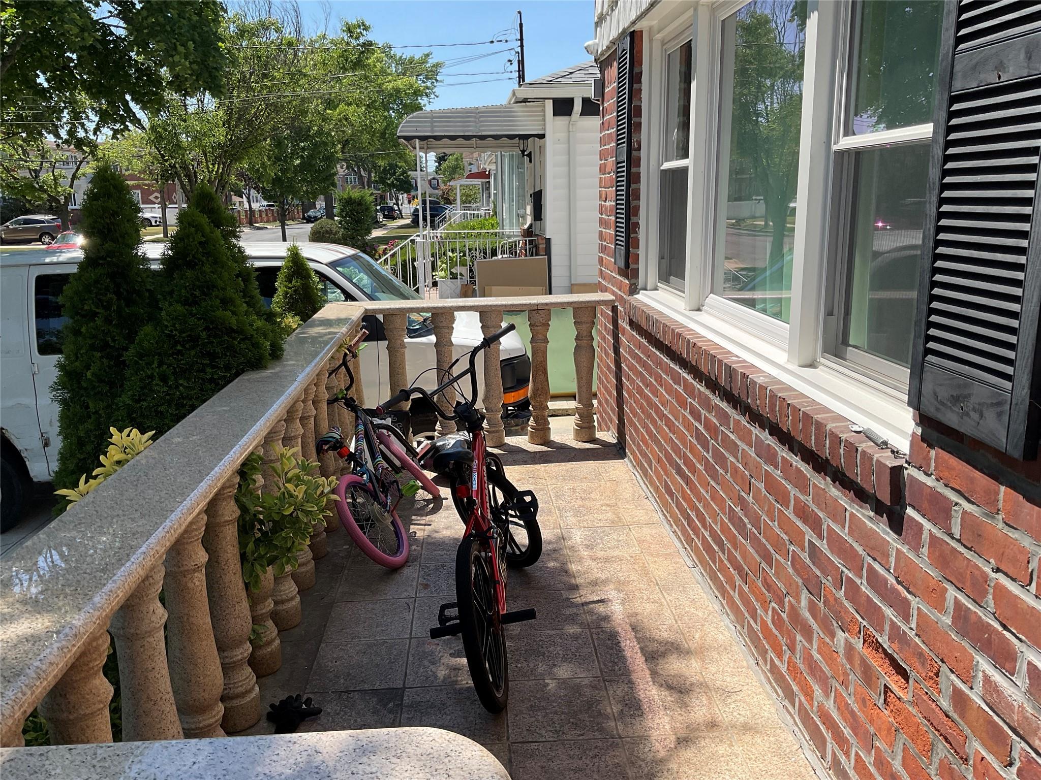 245-39 147th Drive, Rosedale, NY 11422