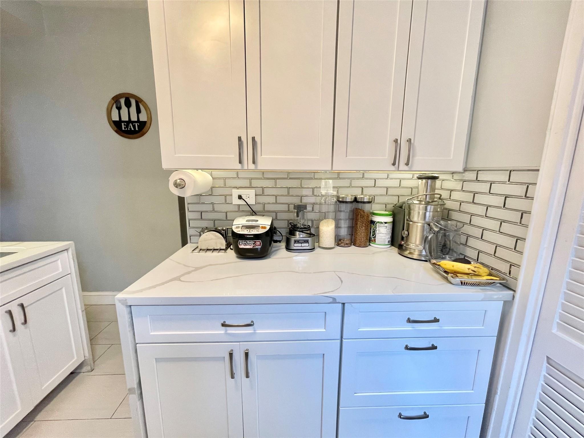 61-20 Grand Central Parkway # A1503, Forest Hills, NY 11375