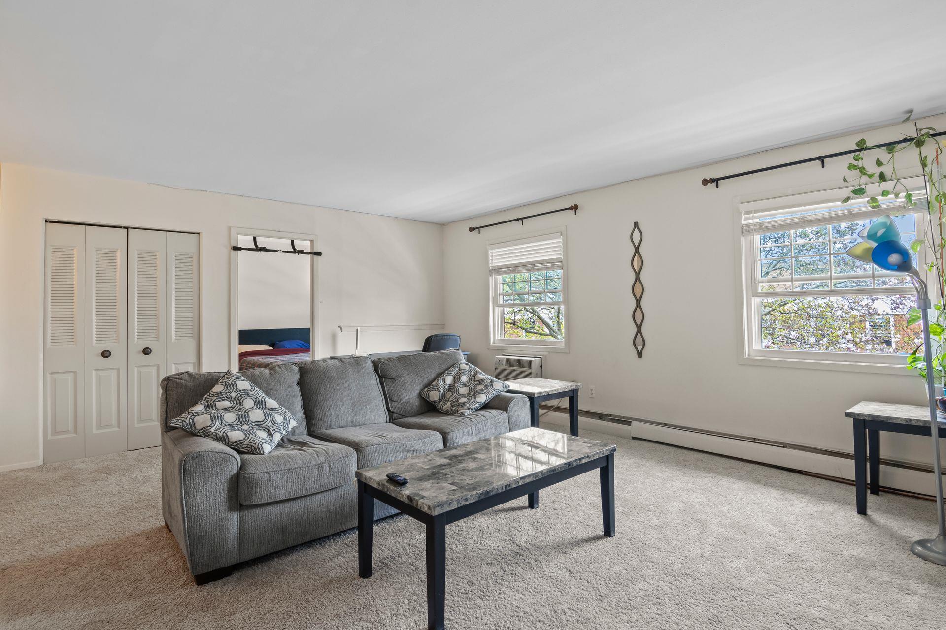 460 Old Town Road # 25M, Port Jefferson Station, NY 11776