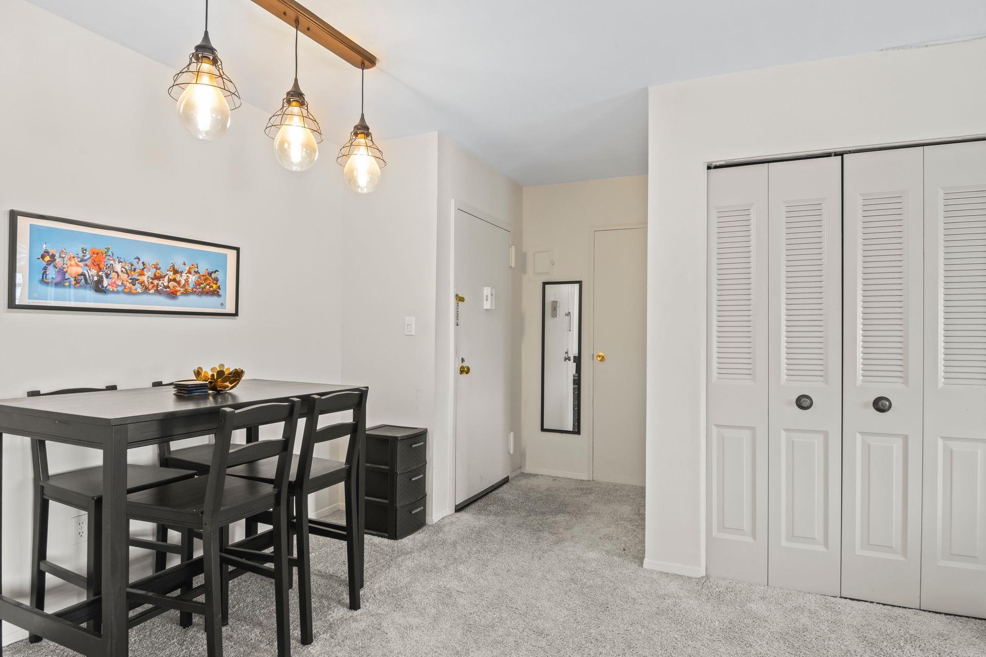 460 Old Town Road # 25M, Port Jefferson Station, NY 11776