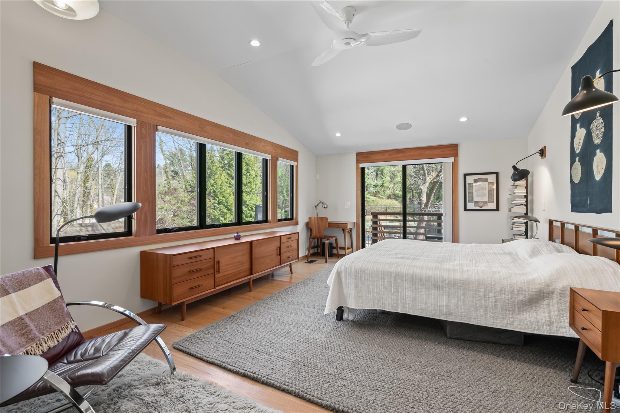 14 Tall Tree Court, Cold Spring Harbor, NY 11724