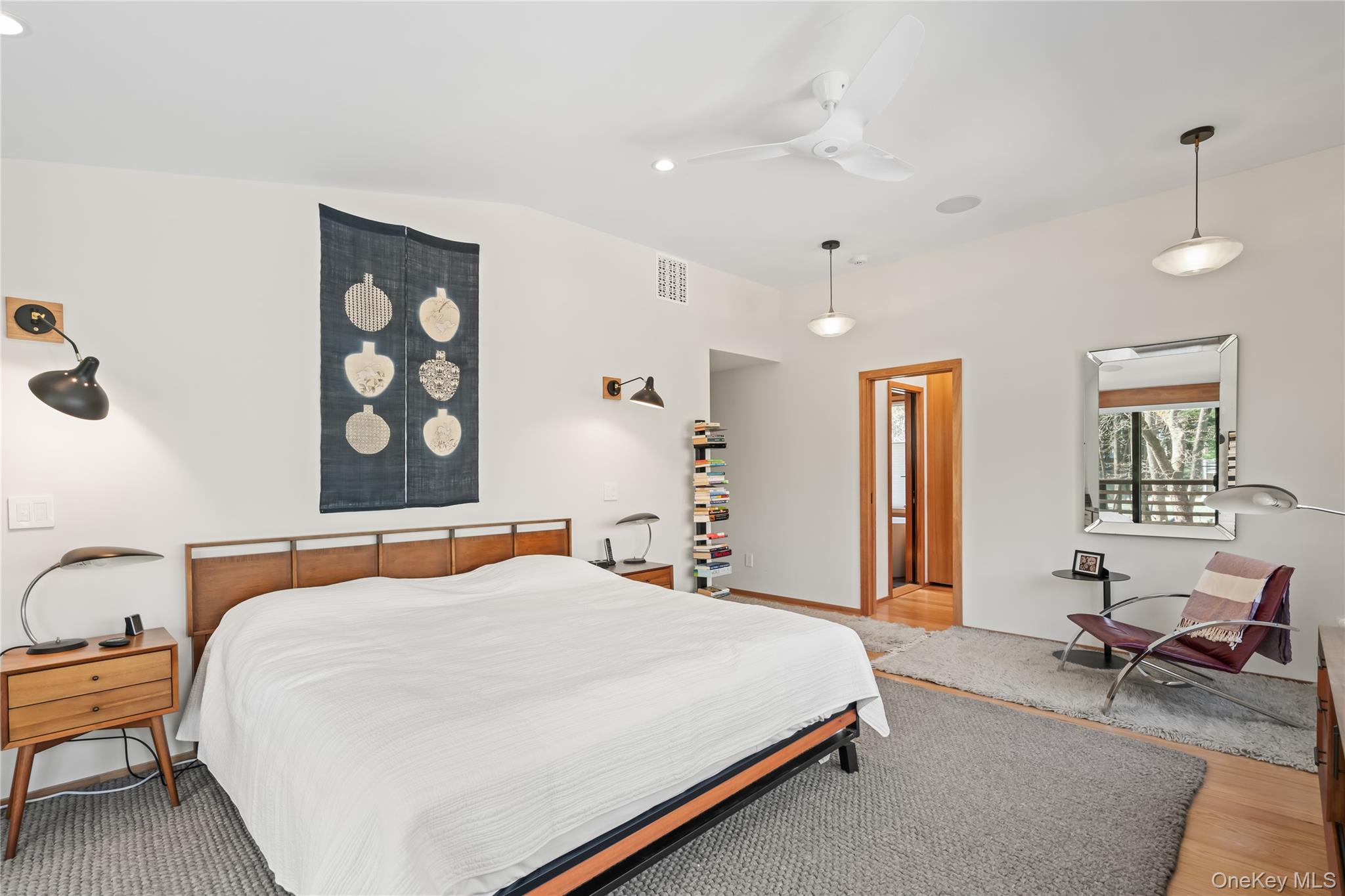 14 Tall Tree Court, Cold Spring Harbor, NY 11724