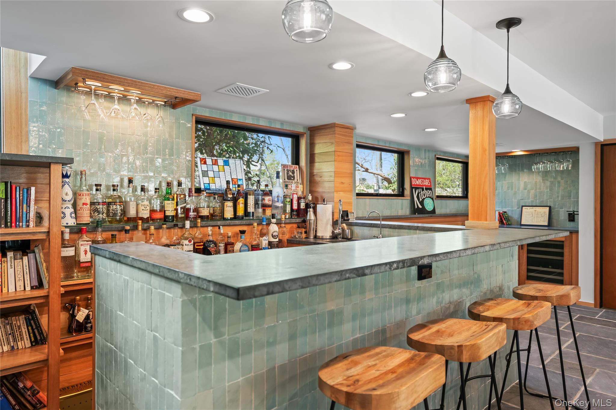 14 Tall Tree Court, Cold Spring Harbor, NY 11724