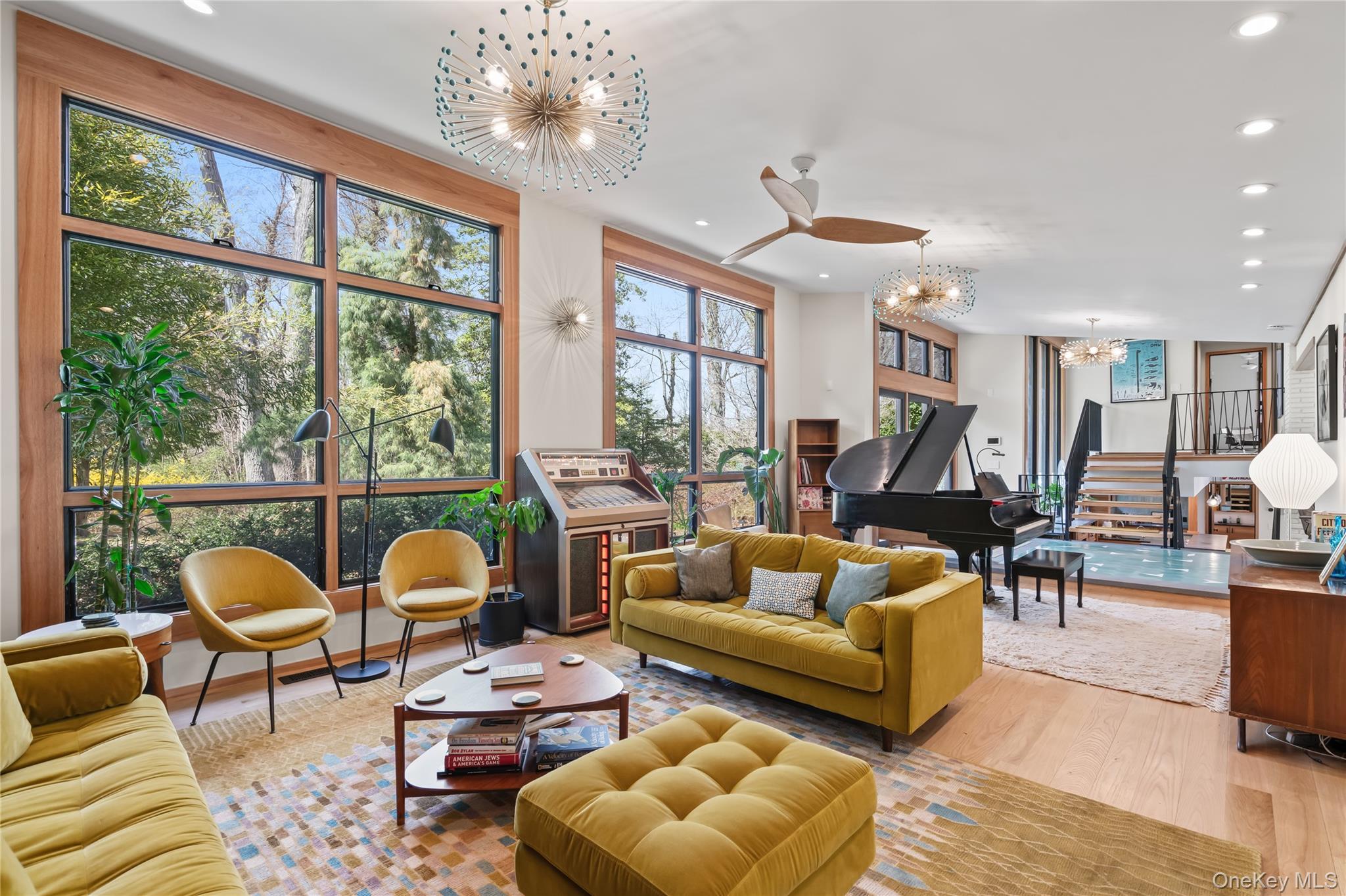 14 Tall Tree Court, Cold Spring Harbor, NY 11724