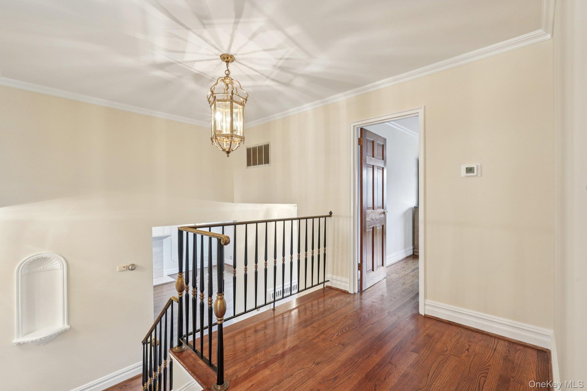 808 Wolfs Lane, Pelham, NY 10803