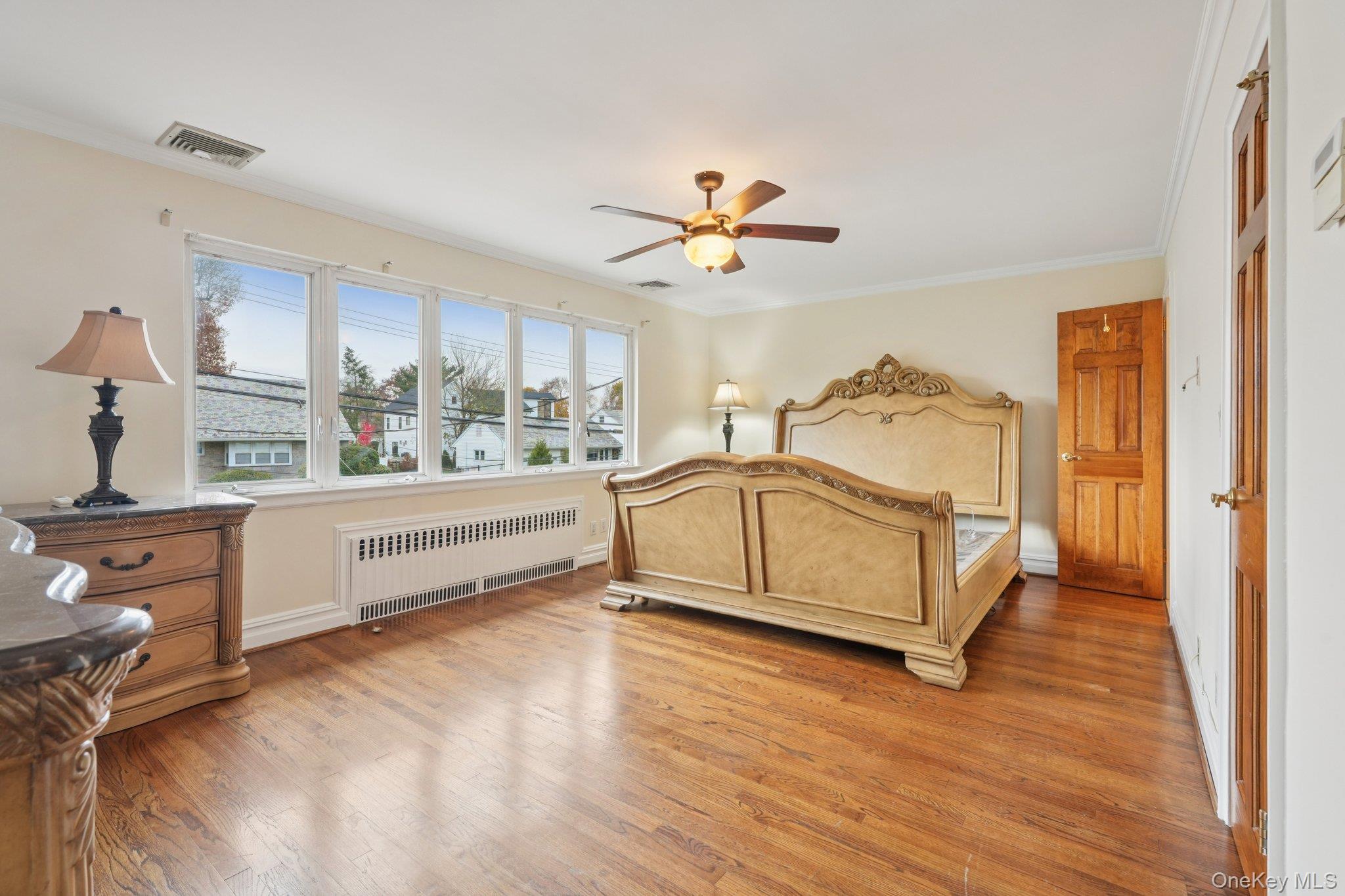 808 Wolfs Lane, Pelham, NY 10803