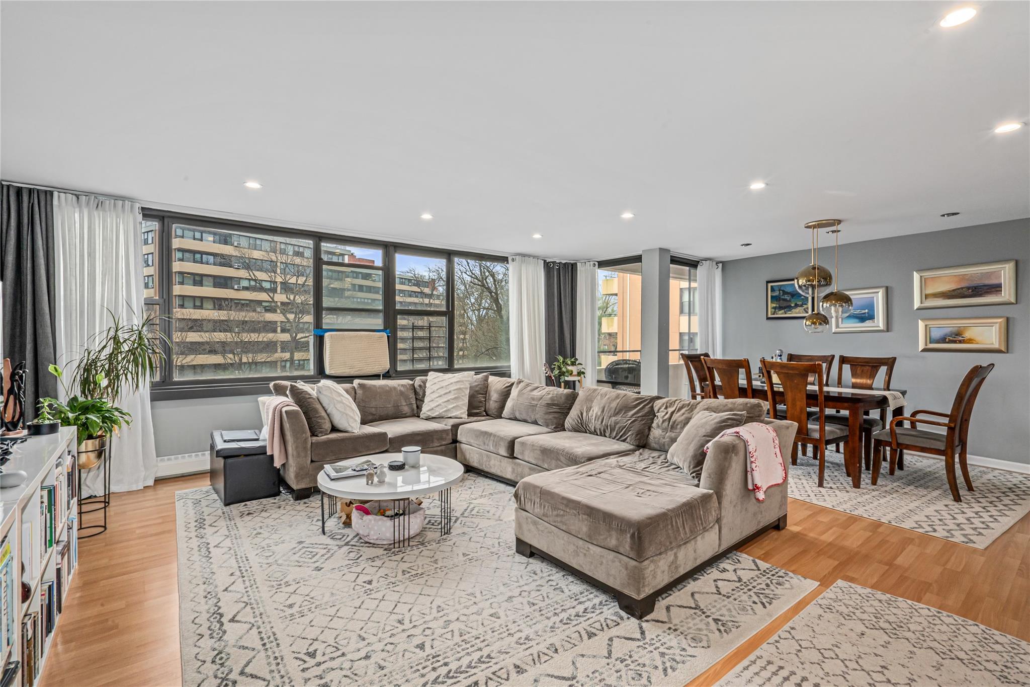 162-40 9th Avenue # 3B, Beechhurst, NY 11357